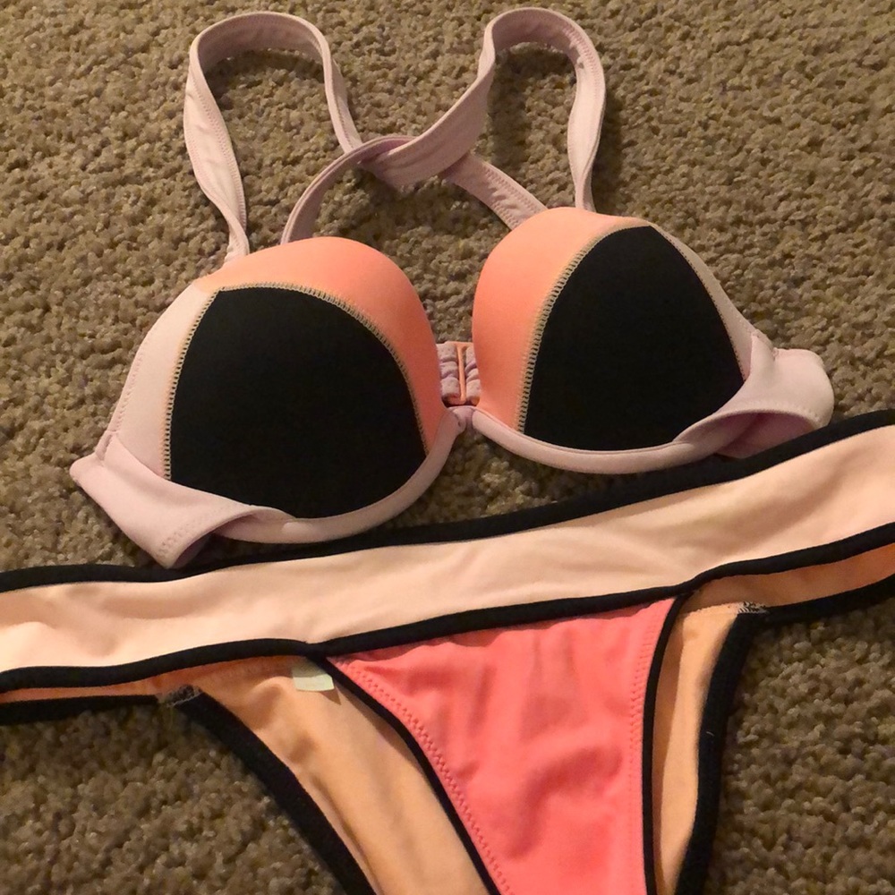 VS color block bikini set